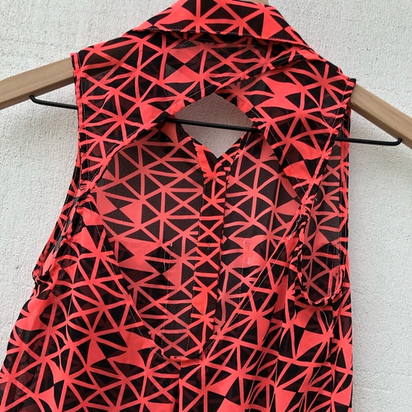 Triangle Tank Top - Picture 3 of 5